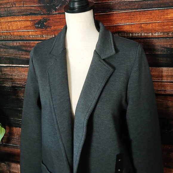 NWT Banana Republic Boyfriend Blazer M Gray Soft Knit Relaxed Jacket - Picture 4 of 11